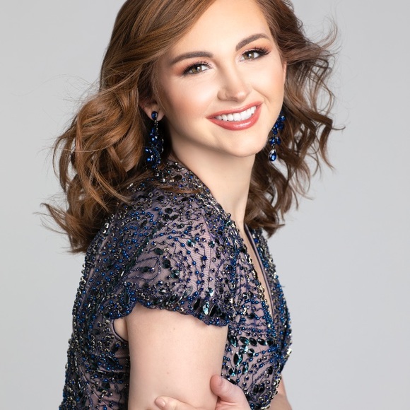 Sherri Hill Gown Size 6 - Picture 5 of 12